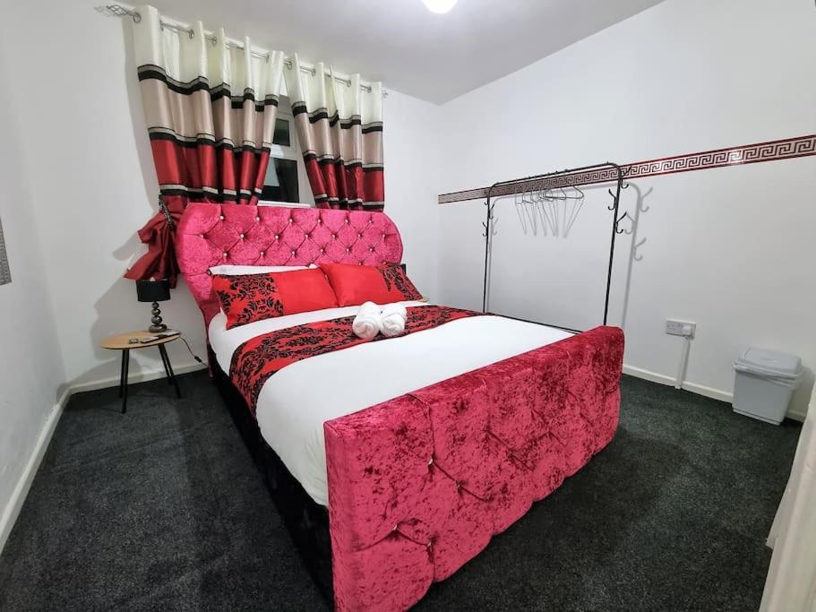 *C.Sani* Setup For Your Most Relaxed & Amazing Stay + Free Parking + Free Fast Wifi * Leeds  Zewnętrze zdjęcie